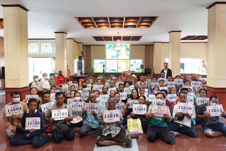 ประมวลภาพ พิธีมอบโค-กระบือ ตำบลหนองพลวง อำเภอจักราช จังหวัดนครราชสีมา